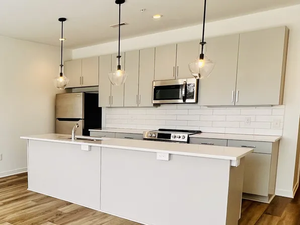 707 26th Ave N APT 207, Nashville, TN 37209