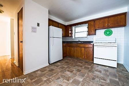 8100 S Marshfield Apartments Chicago Kitchen_01