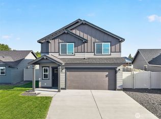 2018 N Oak Rd, Moses Lake, WA 98837