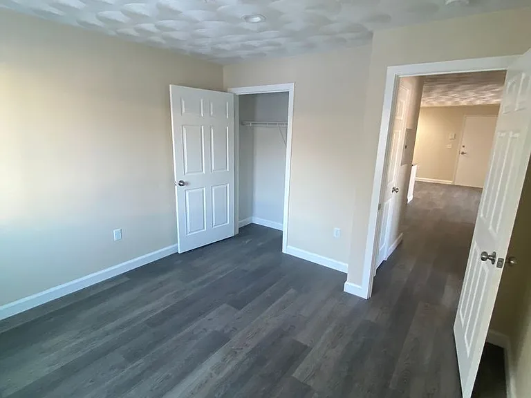 150 Stamford Ave — Photo 19
