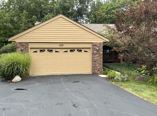 4712 Eastwood Rdg, Racine, WI 53406