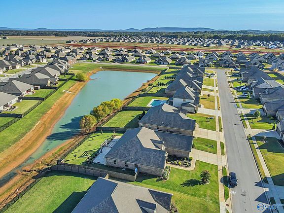 4th image of 113 Colony Cove Dr