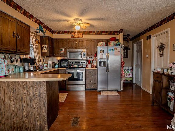 5th image of 2187 Silver Springs Dr