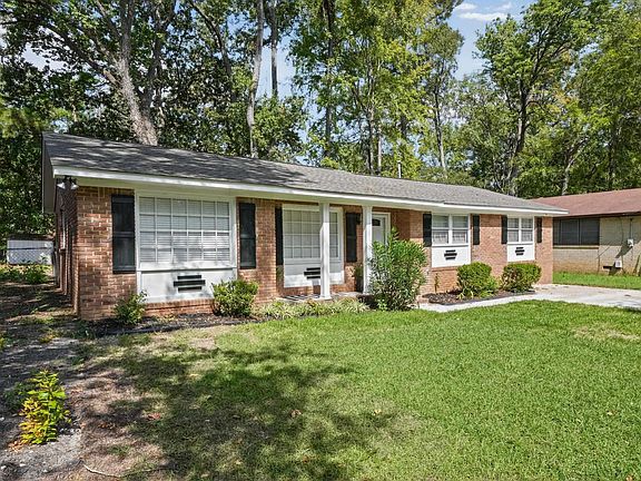 3rd image of 736 Seton Rd