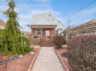 3187 Oceanside Rd, Oceanside, NY 11572