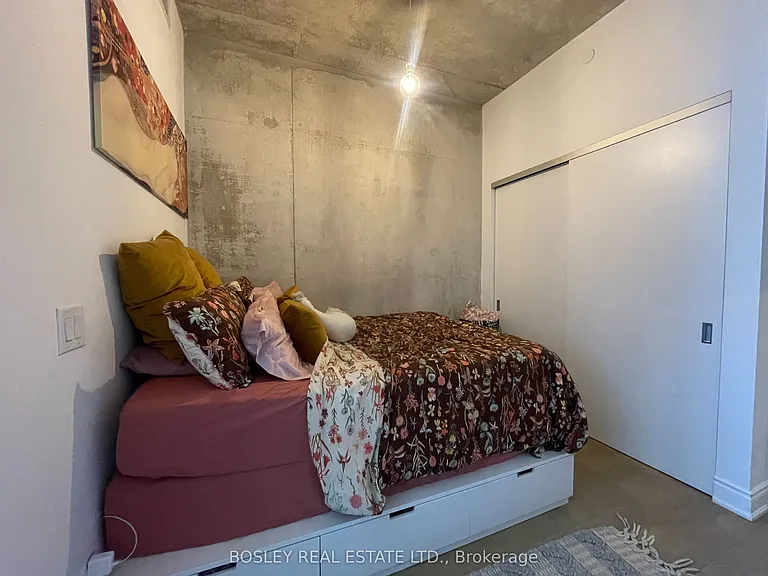 608 Richmond St W #606 — Photo 10