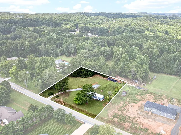 7853 Grasshopper Rd — Photo 4