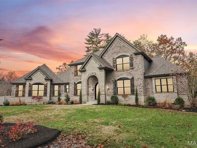 115 Ladue Pine Woods Pl, Saint Louis, MO, 63141