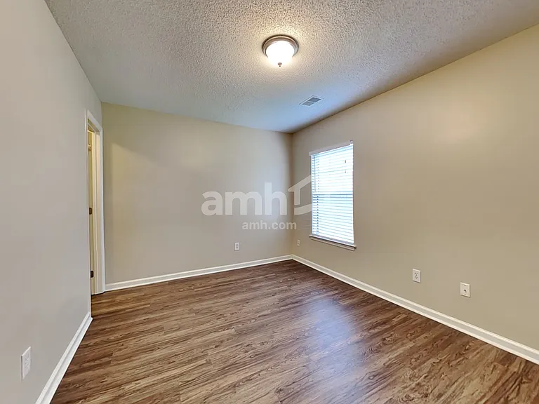 110 Tyron Rd — Photo 12