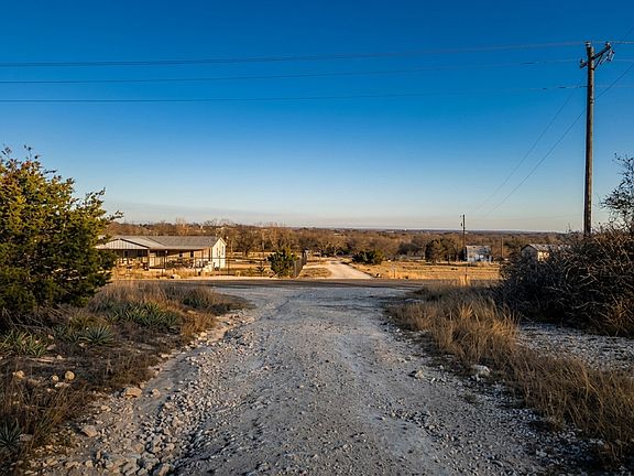 5th image of 106 Sparrow Dr