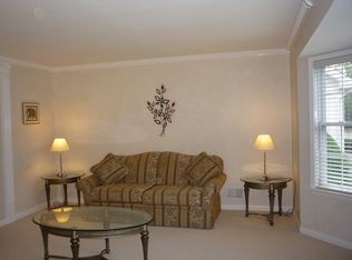 42 McElroy Ln, Belle Mead, NJ 08502