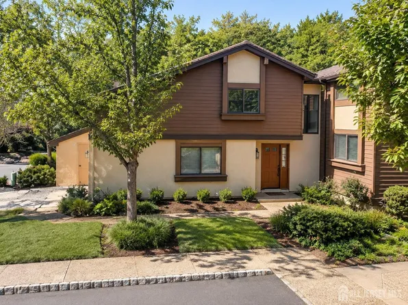 251 Sayre Dr, Princeton, NJ 08540