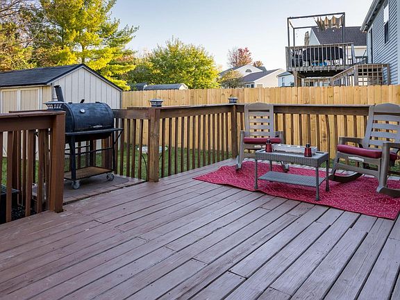 5th image of 2215 Breeze Hill Dr