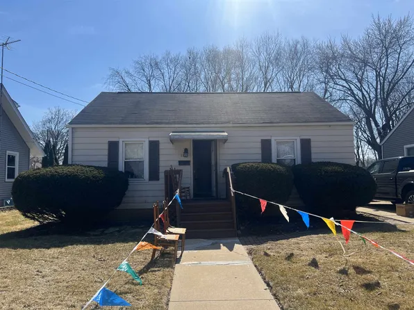 3308 Liberty Dr, Rockford, IL 61101