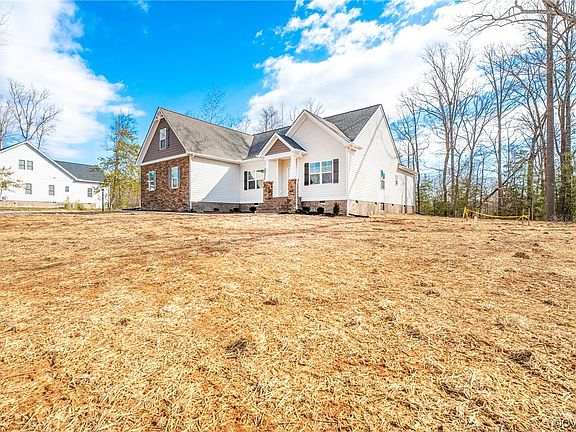 3rd image of 12009 Autumn Knoll Dr