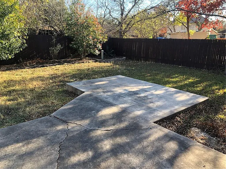 11605 Loweswater Ln — Photo 17