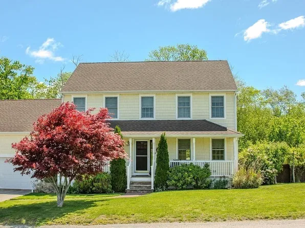 350 Millers Ln, Somerset, MA 02726