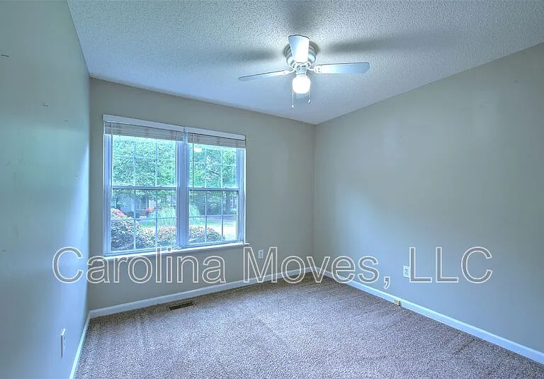 5 Fieldcrest Ct — Photo 17