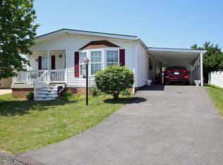477 Canterbury Cir, Carnegie, PA 15106