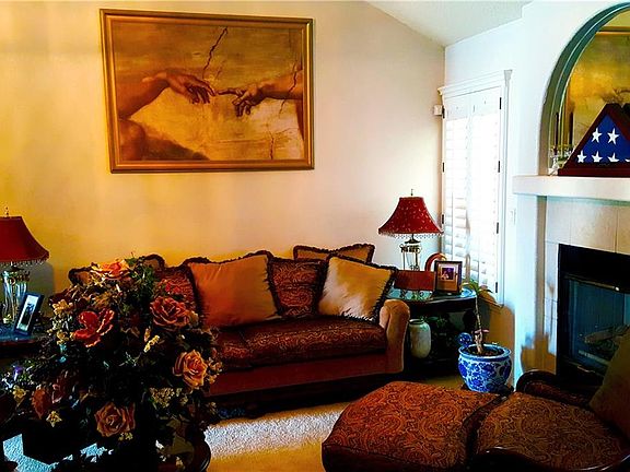 3rd image of 4532 Loma Linda Cir