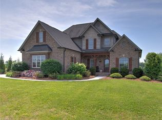 138 Willowbrooke Way, Stokesdale, NC 27357