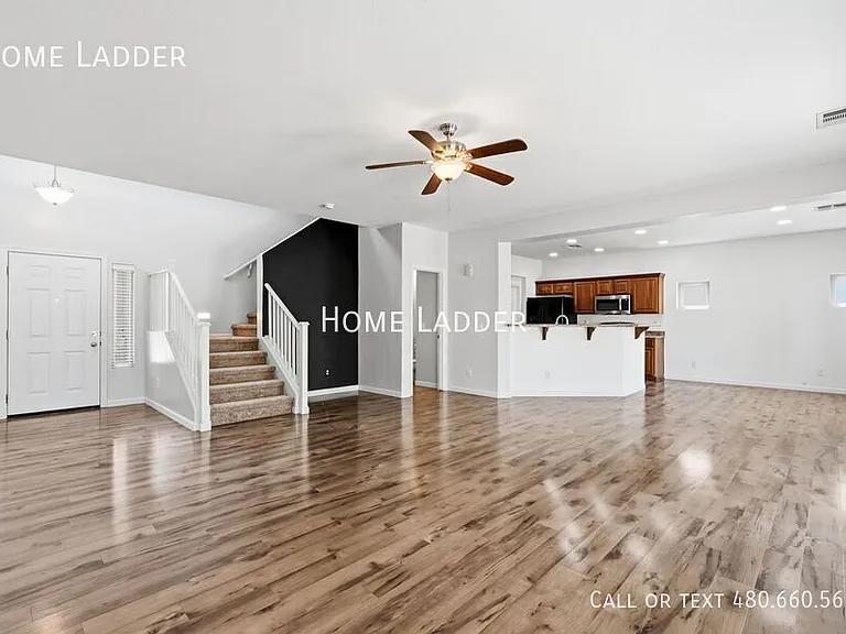 18428 N Jameson Dr — Photo 6