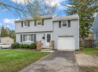92 Hilltop Rd, Rochester, NY 14616