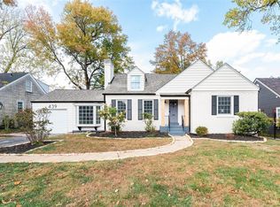 439 Bogey Ln, Saint Louis, MO 63122