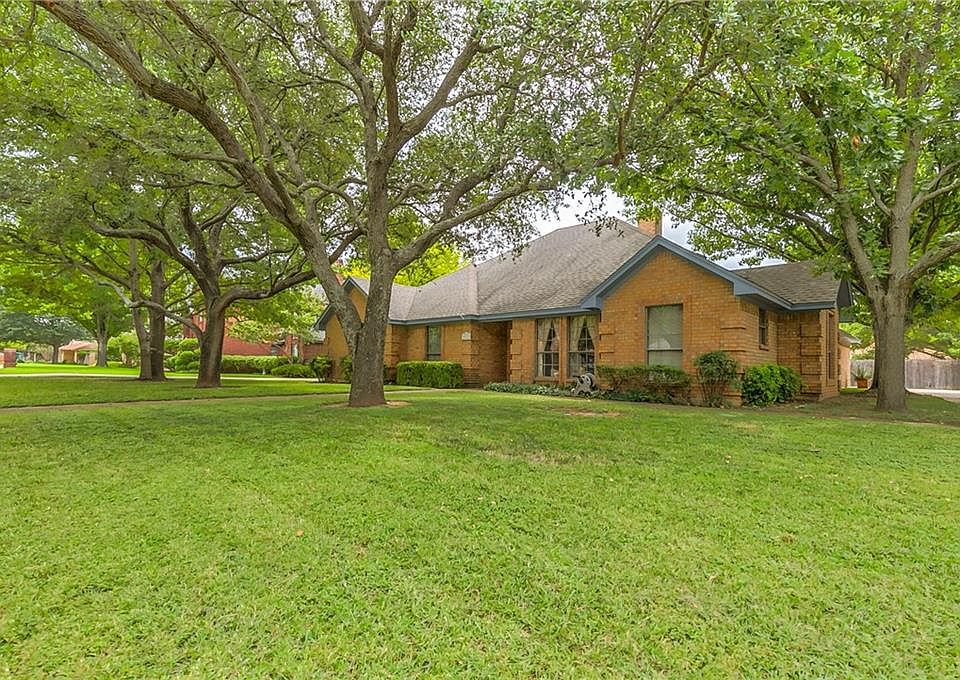 1st image of 9133 Timber Oaks Dr