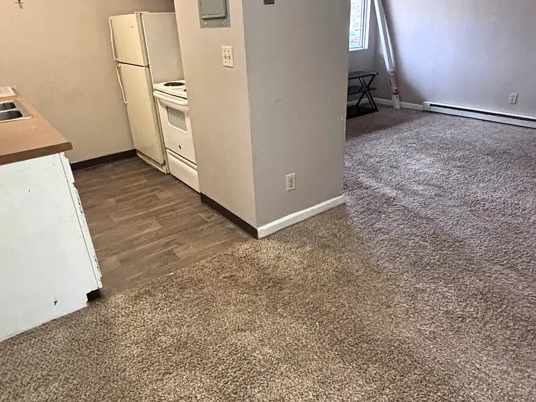 5712 Edson St — Photo 3