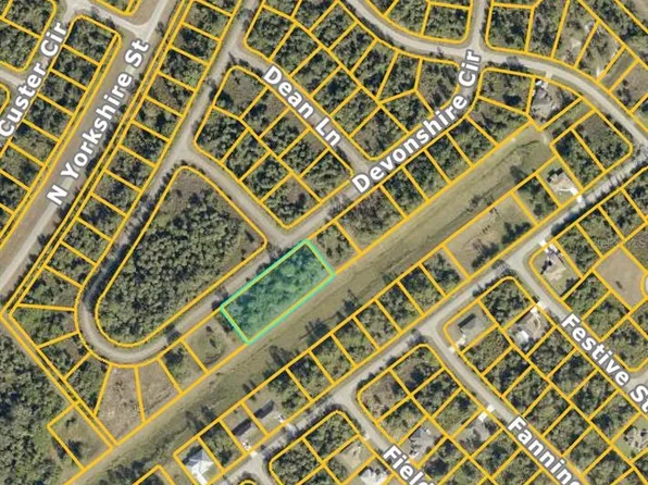 Devonshire Cir, North Port, FL 34288