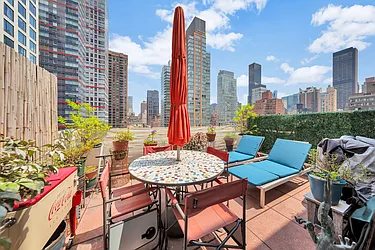 211 East 53rd Street