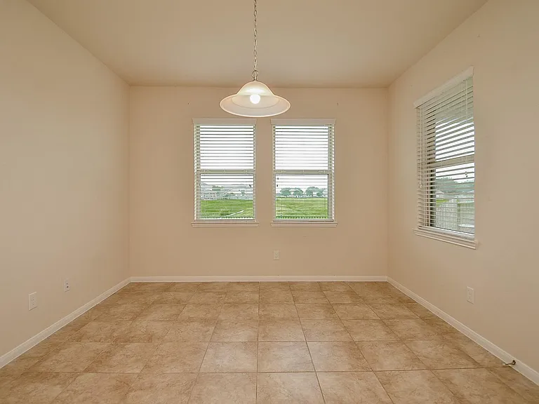 2227 Leonetti Ln — Photo 33