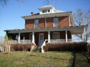 1030 Winchester Ave, Martinsburg, WV 25401