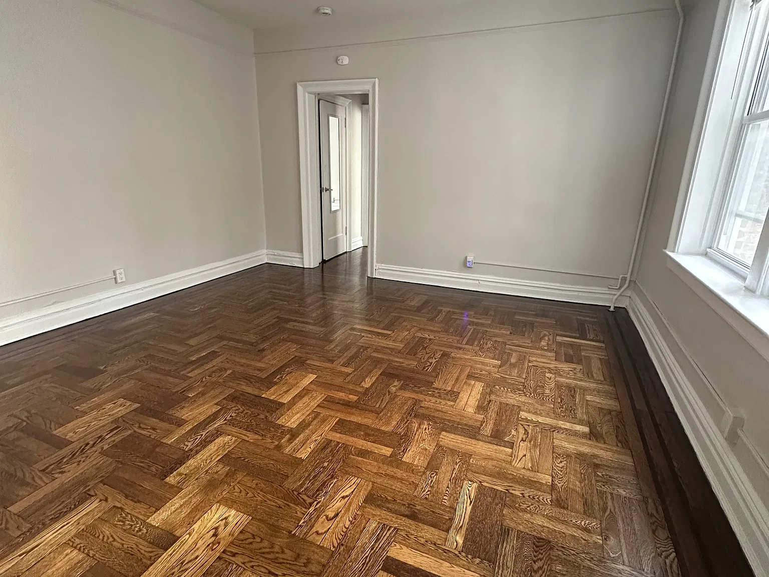 1 bed, 700 sqft, $1,995 — Photo 3