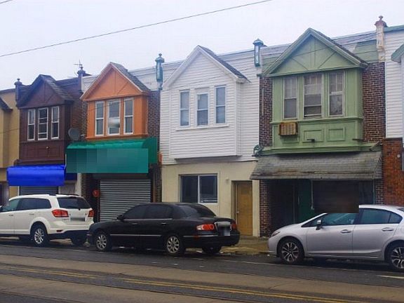 3rd image of 7244 Elmwood Ave