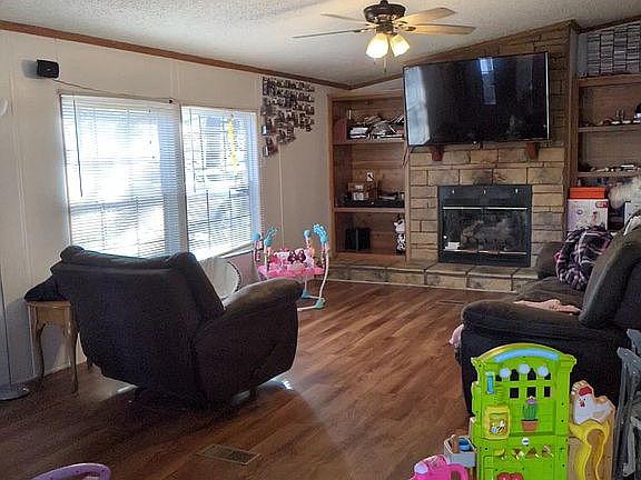 2nd image of 2716 Coventry Gardens Dr