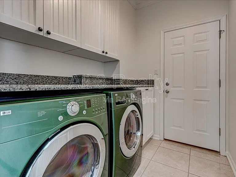 1033 Pinehurst Dr — Photo 22