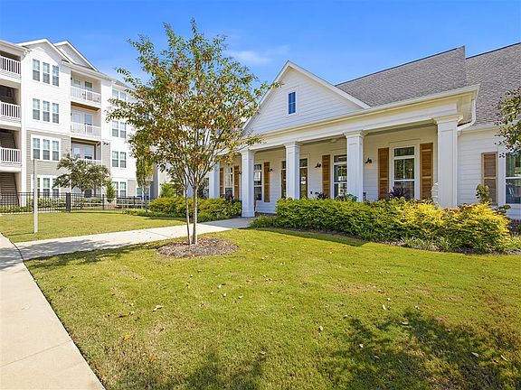 3rd image of 100 Holly Park Ct #2202