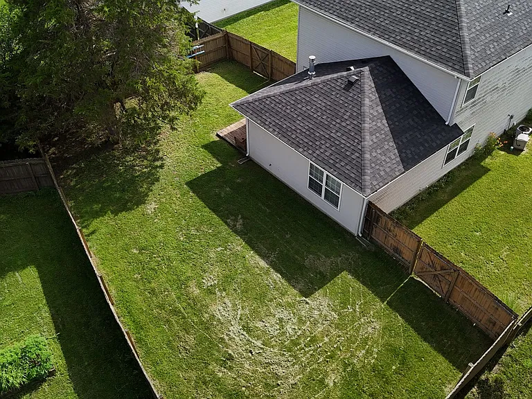 4006 Meadow View Dr — Photo 25