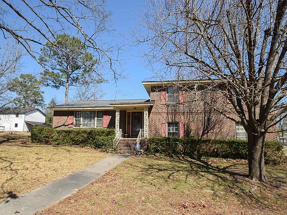 2nd image of 103 Pine Ln