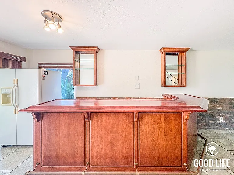 340 Penrod Ct — Photo 11