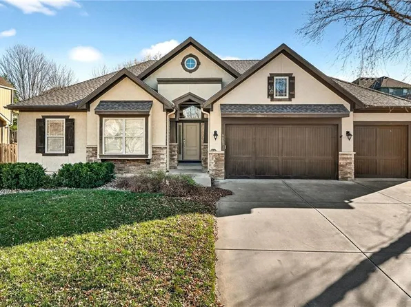 9003 N Saint Clair Ave, Kansas City, MO 64154