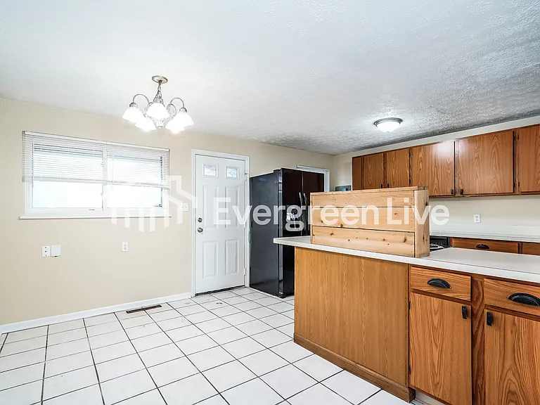 6251 Brauning Dr — Photo 5