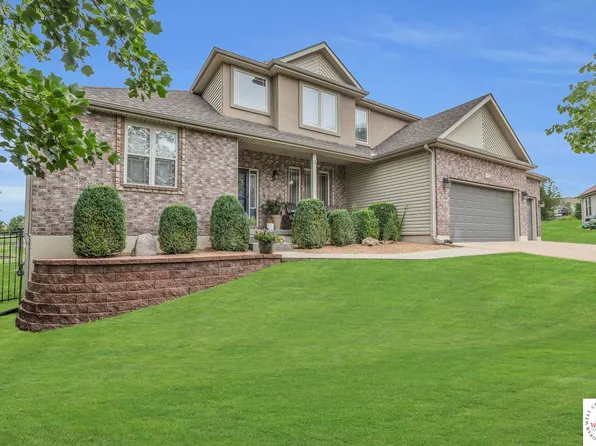 1502 Lexington Ct, Warrensburg, MO 64093