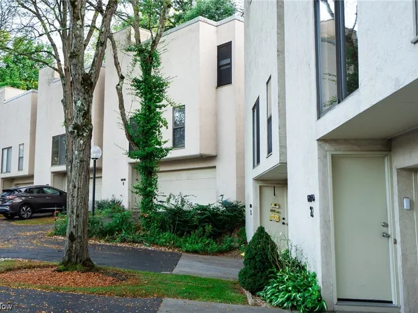 6814 Old Royalton Rd APT 2, Brecksville, OH 44141