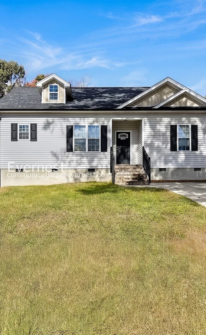 3 bed, 2.0 bath, 1336 sqft, $1,495 — Photo 1