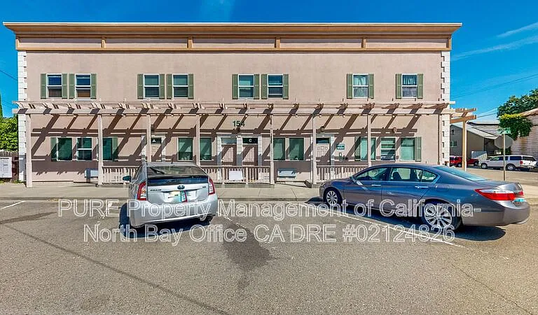 154 Railroad Ave #F — Photo 2
