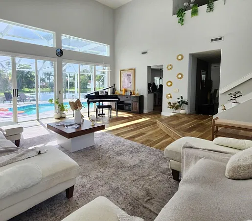 3 bed, 2.5 bath, 2047 sqft, $5,800 — Photo 2