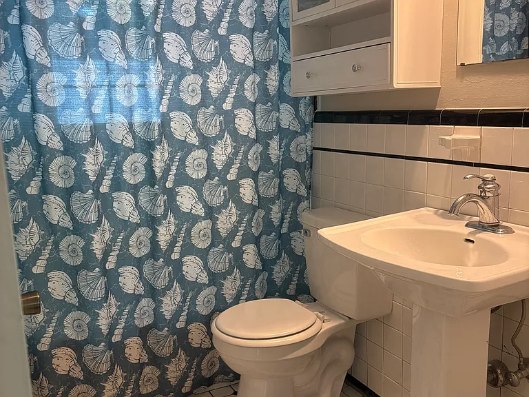 55 Pear Ave — Photo 8